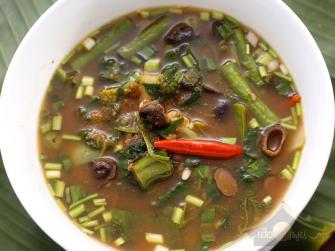 แกงแคเห็ดเผาะ