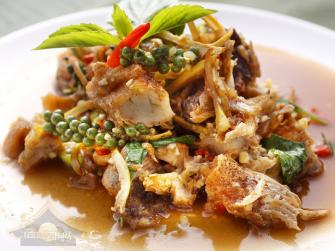 ผัดฉ่าปลาบึก